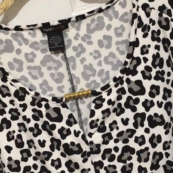 Top - Picture 2 of 3